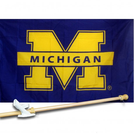 MICHIGAN WOLVERINES 3' x 5'  Flag, Pole And Mount.